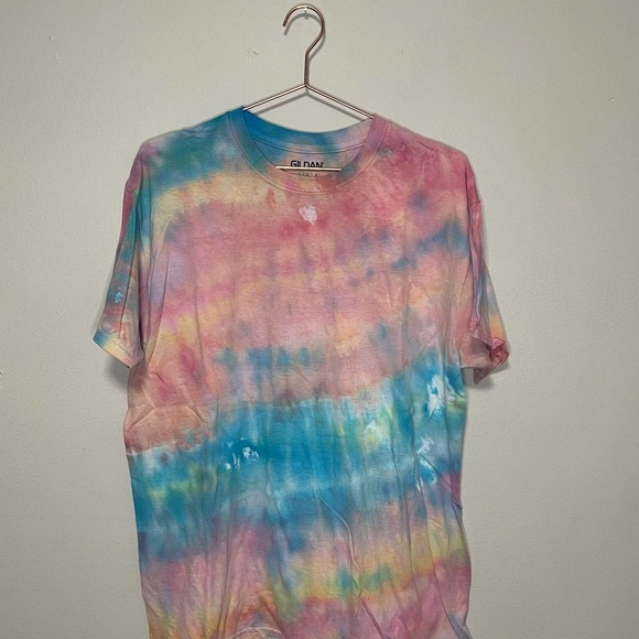 Gildan Custom Tie Dye Short Sleeve Tee Large - Picture 2 of 5